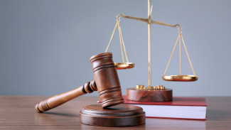 В Астрахани сотрудника колонии осудят за передачу телефонов заключённым 