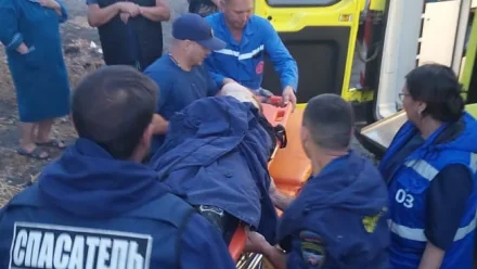В Астрахани спасли ребенка, получившего травму на стройке 