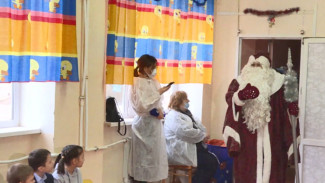 В Астрахани в тубдиспансере прошёл благотворительный утренник для детей
