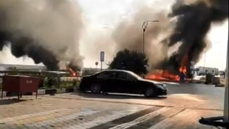 В Астраханской области после ДТП загорелись два грузовика, есть погибшие