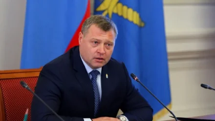 Астраханский губернатор поздравил медработников с профессиональным праздником