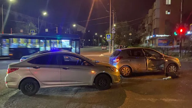 В ДТП в Астрахани пострадала девушка