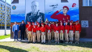 В Астрахани открыли мурал в рамках патриотической акции