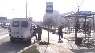 В Астрахани перевозчиков призвали вывести на линию больше автобусов