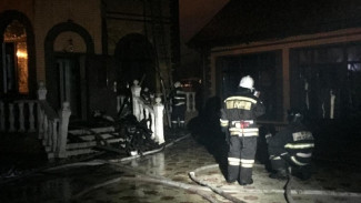 В МЧС назвали причину крупного пожара в Ленинском районе Астрахани