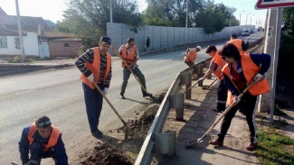 Администрация Астрахани опубликовала фотоотчёт о работе коммунальщиков 