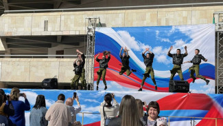 В Астрахани более 2000 человек посетили концерт в честь присоединения Крыма