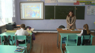 Астраханка преподаёт для 5 школьников из села по программе “Земский учитель”