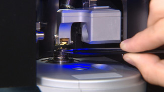 Школьники из Астрахани разработали энергонезависимую память для флэш-карт