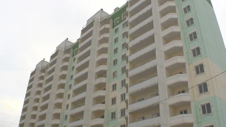 Как обманутые дольщики достраивали свой 12-этажный дом в Астрахани