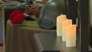 В астраханской школе открыли памятную доску бывшему сотруднику ФСБ