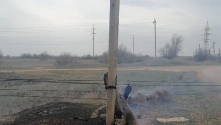 Село в Астраханской области осталось без воды из-за пожара