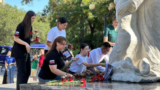 В Астрахани почтили память детей – жертв войны на Донбассе