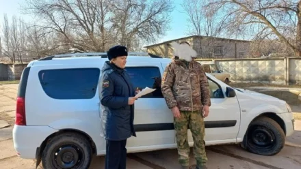 Астраханские приставы передали ещё один конфискованный автомобиль в зону СВО