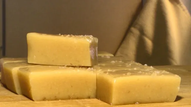 Астраханка готовит на дому конфеты и ириски со “вкусом детства”