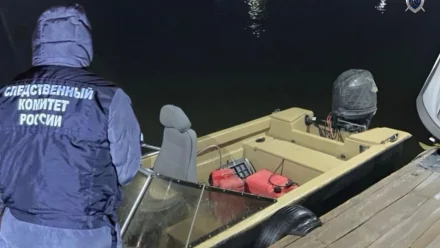 В Астрахани рыбак выпал из лодки и утонул