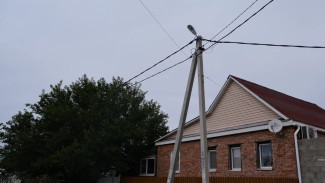 В астраханском посёлке	Янго-Аул провели новые линии освещения