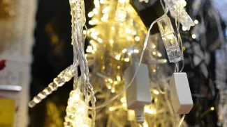 Астраханцам рассказали, как правильно выбрать новогодние гирлянды