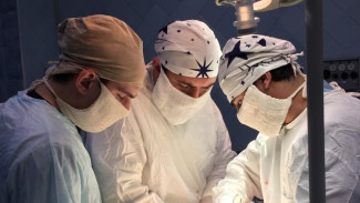 В Астрахани врачи спасли мужчину с редкой патологией кишечника