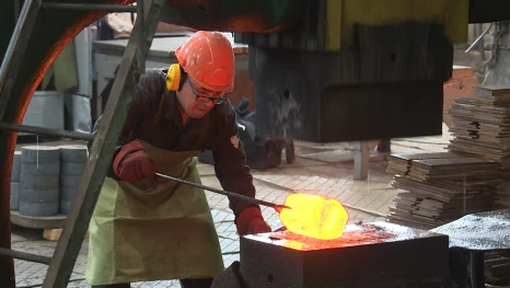 Астраханский кузнец рассказал о тонкостях ремесла