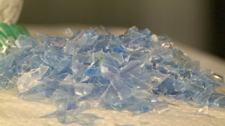 В астраханской колонии наладили промышленную переработку пластика