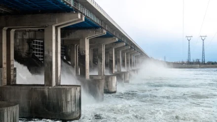 С 9 апреля Волжская ГЭС увеличила сброс воды