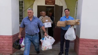 Медикаменты для бойцов СВО передали астраханские спасатели