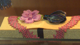 В Астрахани открылась выставка украшений ручной работы "Улыбка души"