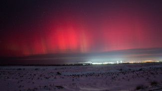 Небо Астраханской области расцвело красками северного сияния