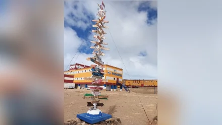 На станции в Антарктиде появилась памятная табличка о полигоне из Астраханской области