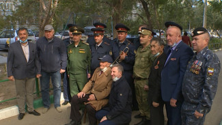 В Астрахани ветерана Великой Отечественной войны поздравили с 95-летием