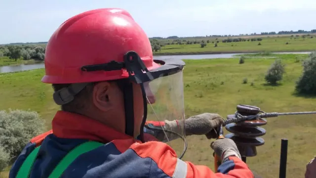 В Астраханском заповеднике восстановили электроснабжение после крупного пожара