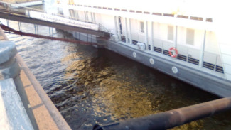 В Кировском районе Астрахани выявлен факт загрязнения акватории Волги