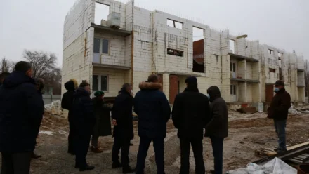 Игорь Бабушкин поручил разобраться с отставанием строительства дома для детей-сирот в Знаменске