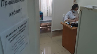 В Астрахани открыли пятый пункт вакцинации от COVID-19 в гастрономе