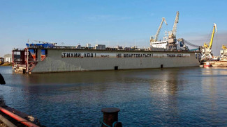 На астраханской верфи начали модернизацию собственного плавучего дока