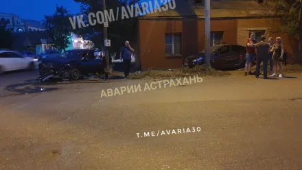 В Астрахани в ДТП на Бакинской - Мечникова пострадал мальчик