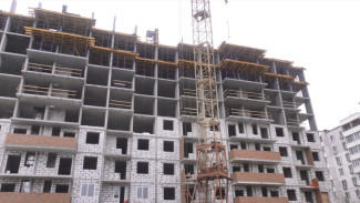 В Ленинском районе Астрахани строится дом для переселенцев из аварийного жилья