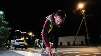 В Астрахани обновляют дорожную инфраструктуру около образовательных учреждений