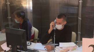 В Астрахани волонтёры помогают медработникам 