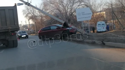 В Астрахани в ДТП на Началовском шоссе пострадала 35-летняя женщина