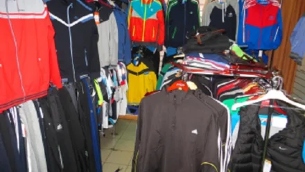 Астраханцев предупредили о росте ввоза контрафактной продукции на 20%