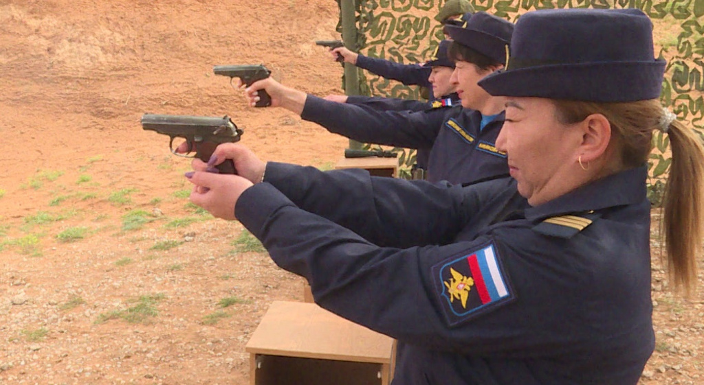 В Астраханской области среди военнослужащих прошёл чемпионат по стрельбе 