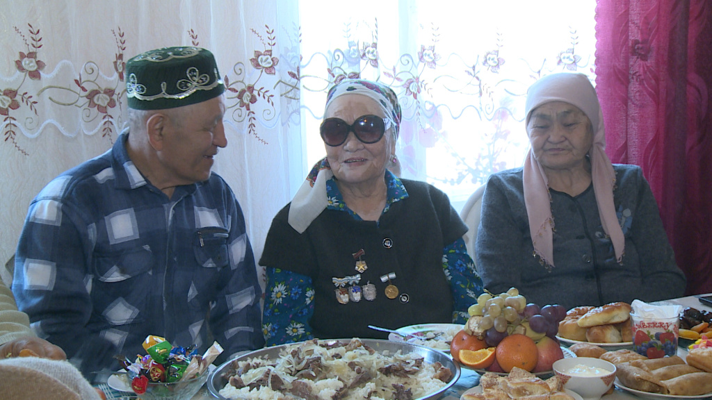 В Астраханской области мать-героиня отметила 90-летний юбилей 