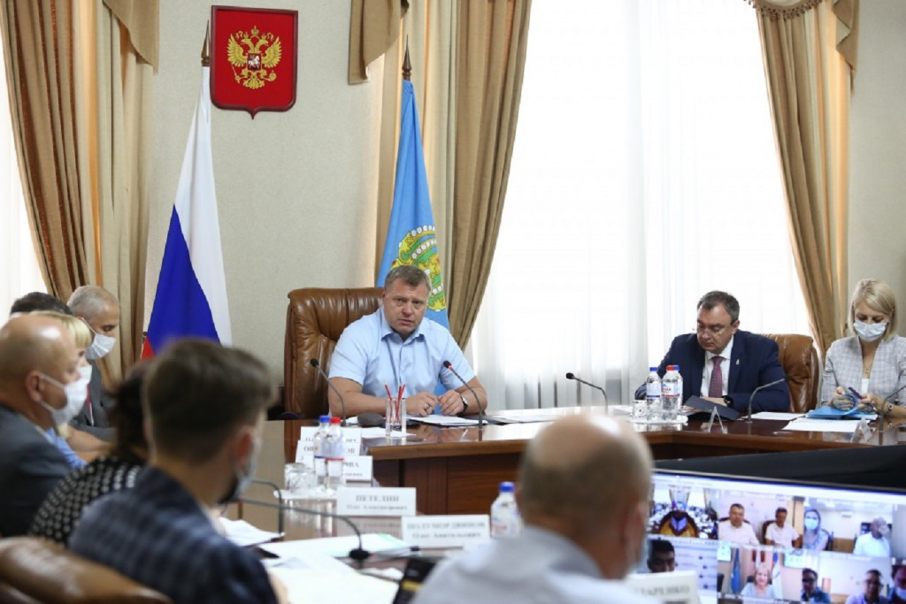 Игорь Бабушкин заявил, что остановить коронавирус может только вакцинация 70-80% жителей Астраханской области
