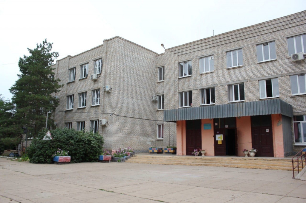 В Астраханской области приступили к реализации программы капремонта школ
