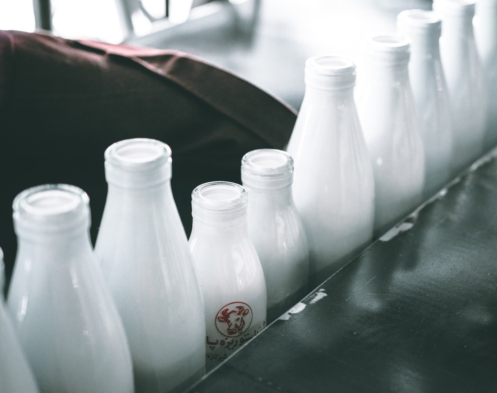 Бизнесмен доставил молочную продукцию из Санкт-Петербурга в Астрахань за 25 минут