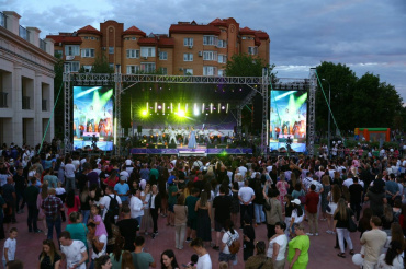 В Астрахани масштабно отметили День молодёжи