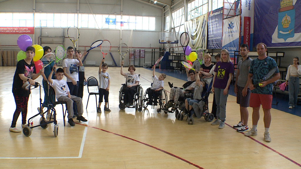 В Астрахани открыт набор в группу по теннису на колясках