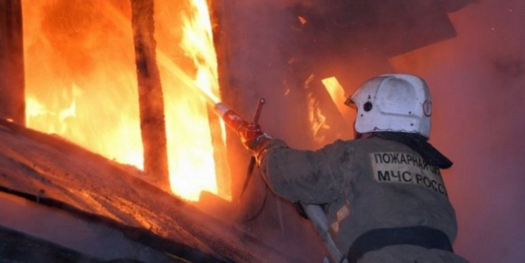 МЧС назвало причину пожара в магазине известной торговой сети в Астрахани